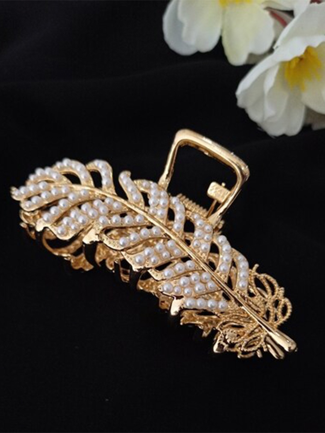 

ANNA CREATIONS Women Gold-Toned & White Embellished Claw Clip