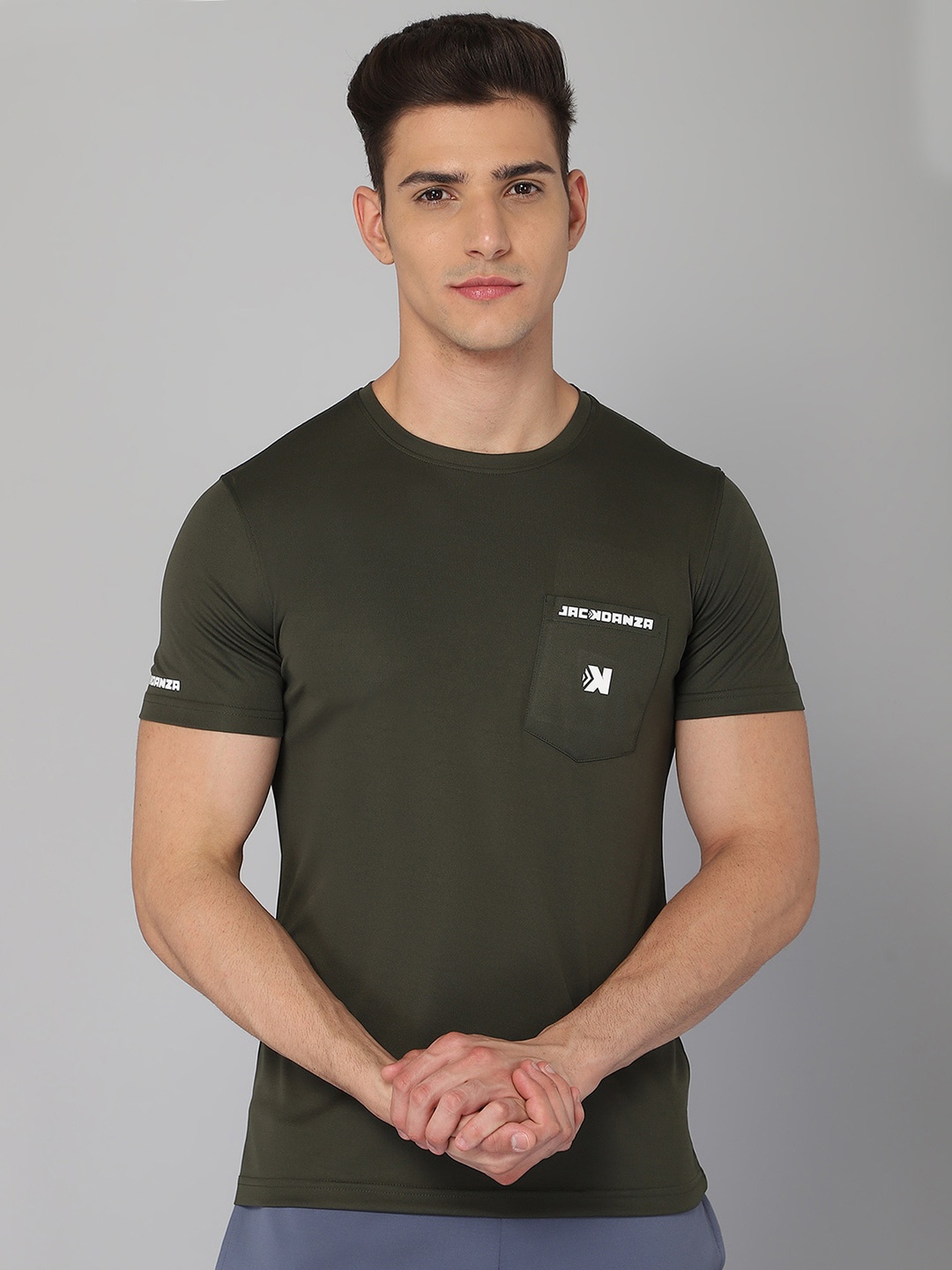 

JACKDANZA Men Olive Green T-shirt