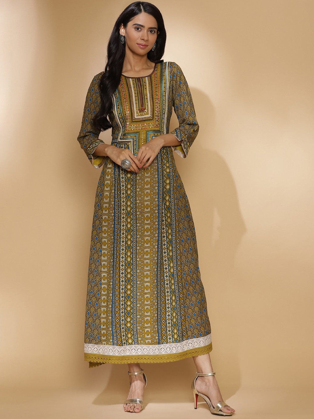 

Lakshita Women Yellow & White Ethnic Motifs Printed Kurta