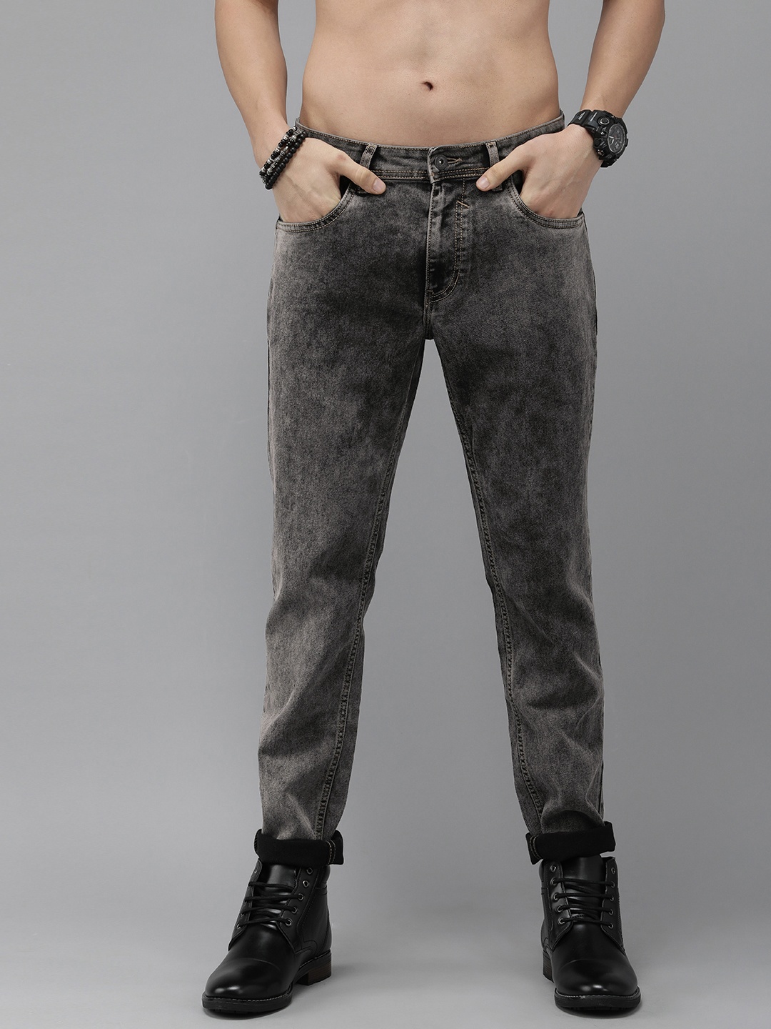 

Roadster Men Black Slim Tapered Fit Mid-Rise Clean Look Heavy Fade Stretchable Jeans