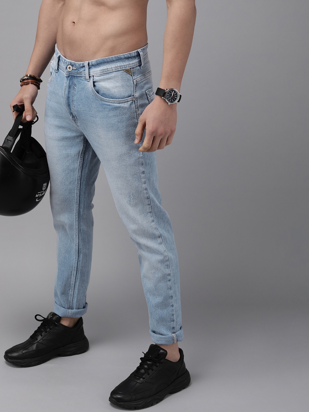 

Roadster Men Blue Slim Fit Heavy Fade Stretchable Jeans