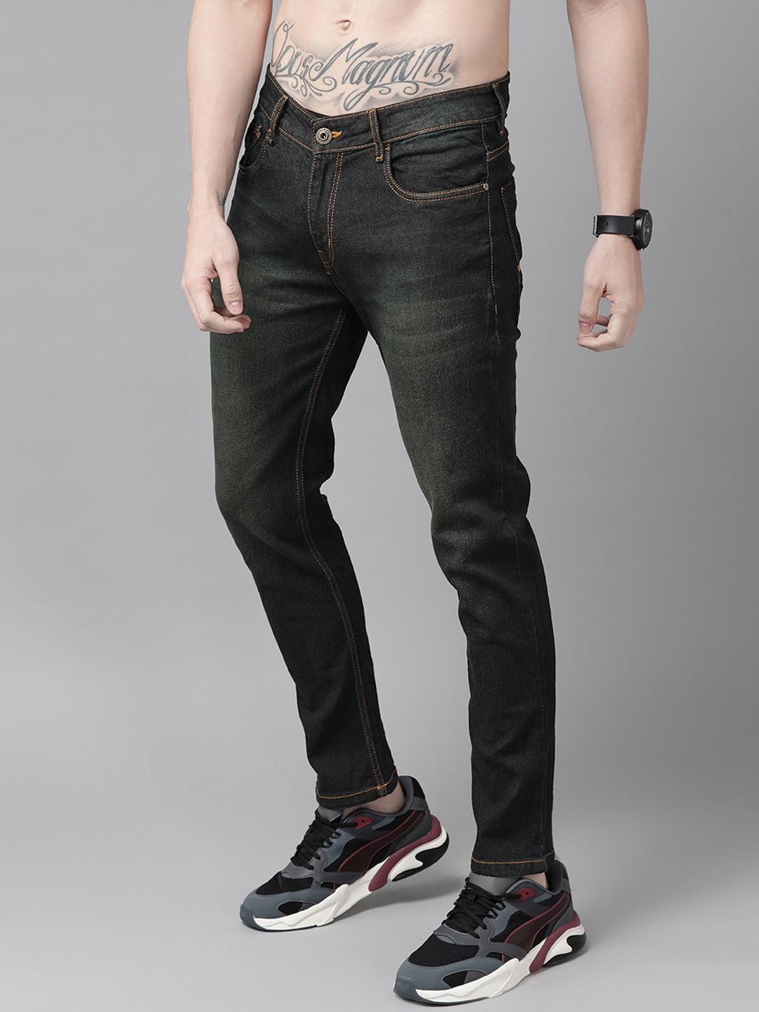 

Roadster Men Black Skinny Fit Light Fade Stretchable Jeans