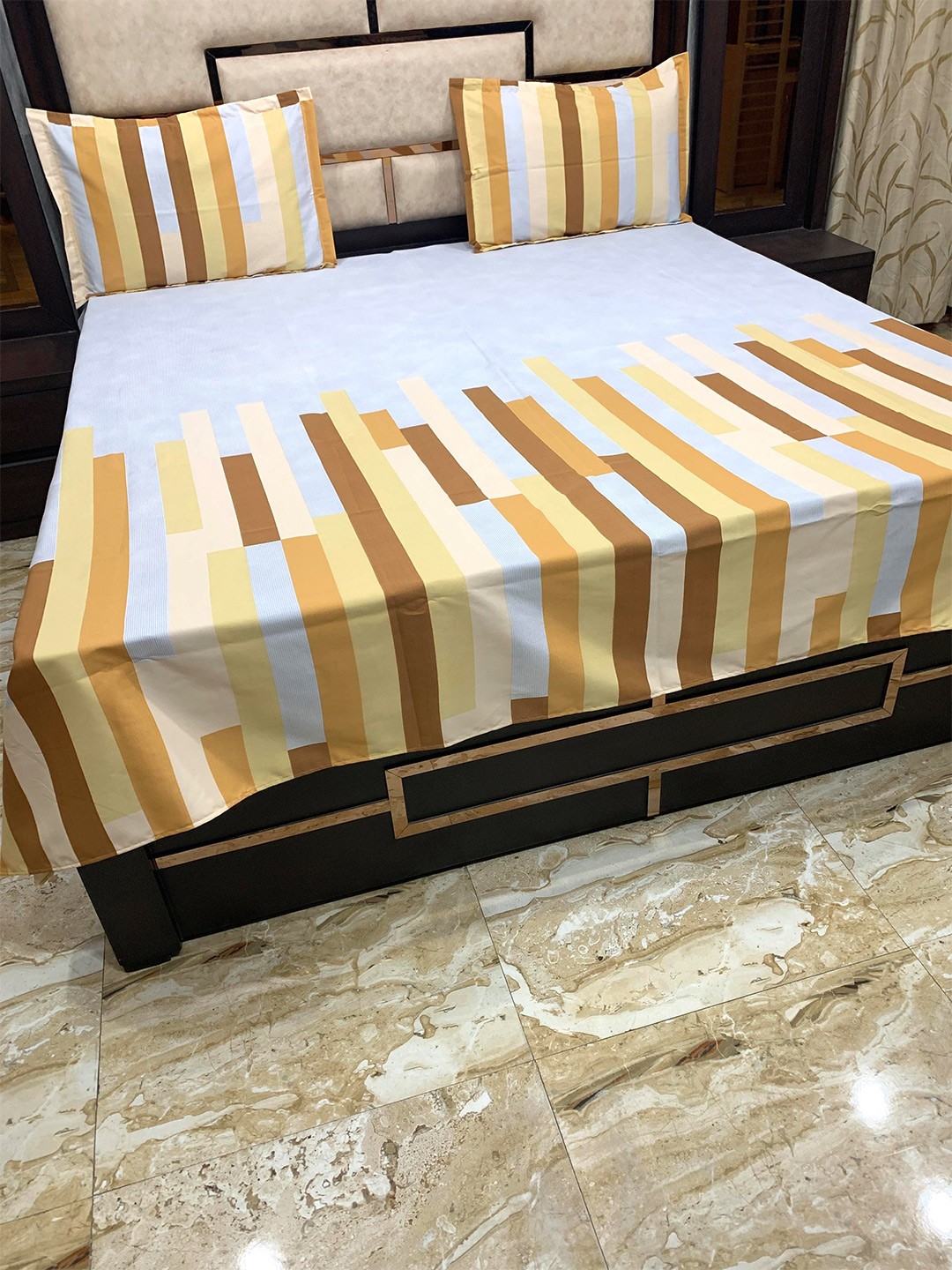

Pure Decor Brown & Blue 300 TC Pure Cotton Passion Queen Bedsheet with 2 Pillow Covers