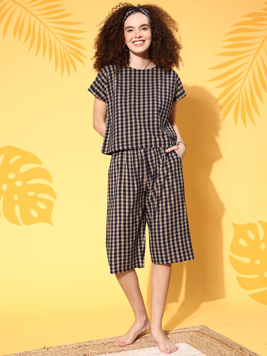 

Katn India Women Black & Brown Checked Cotton Night suit