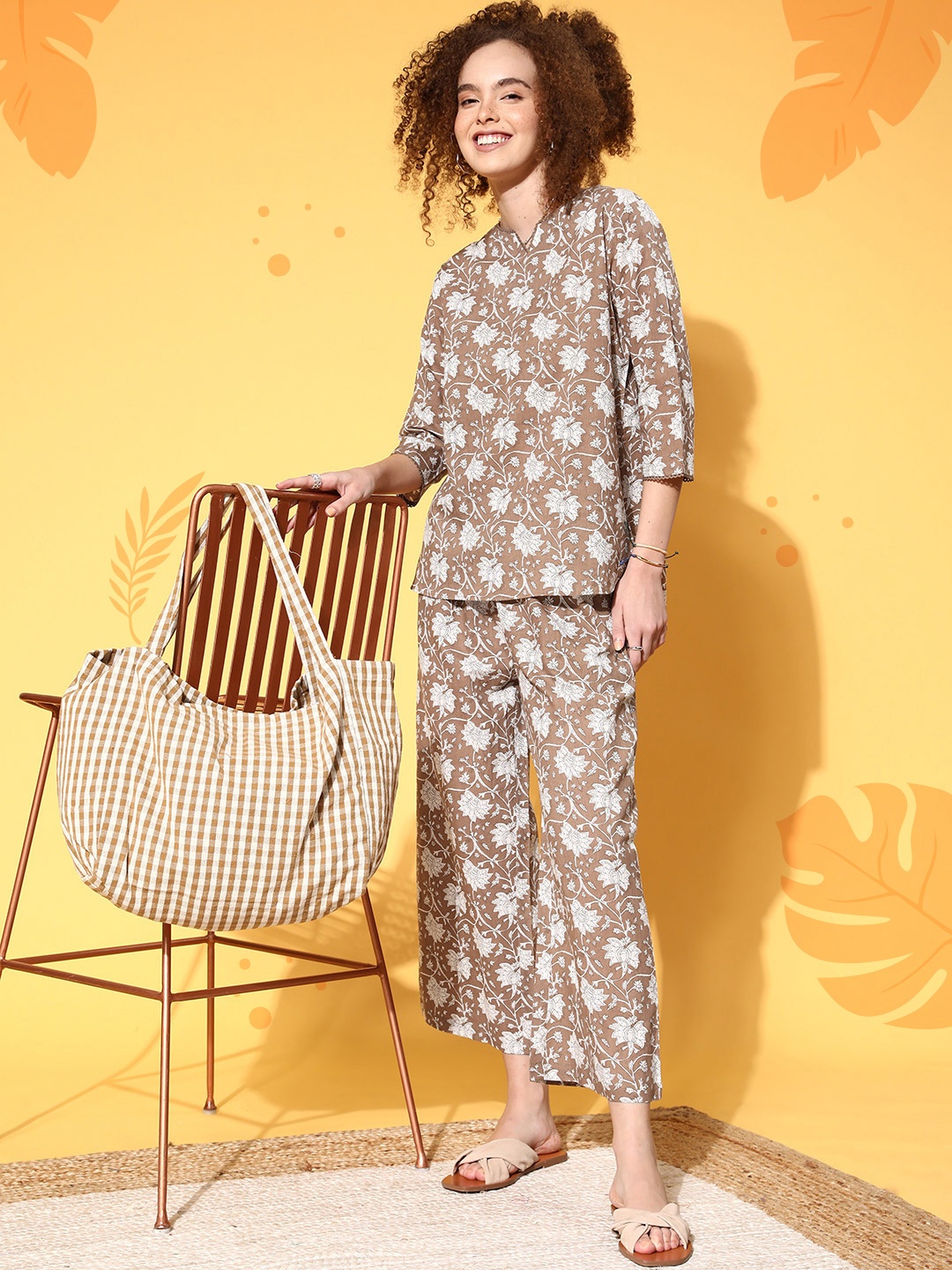 

Katn India Women Taupe & White Printed Cotton Night suit