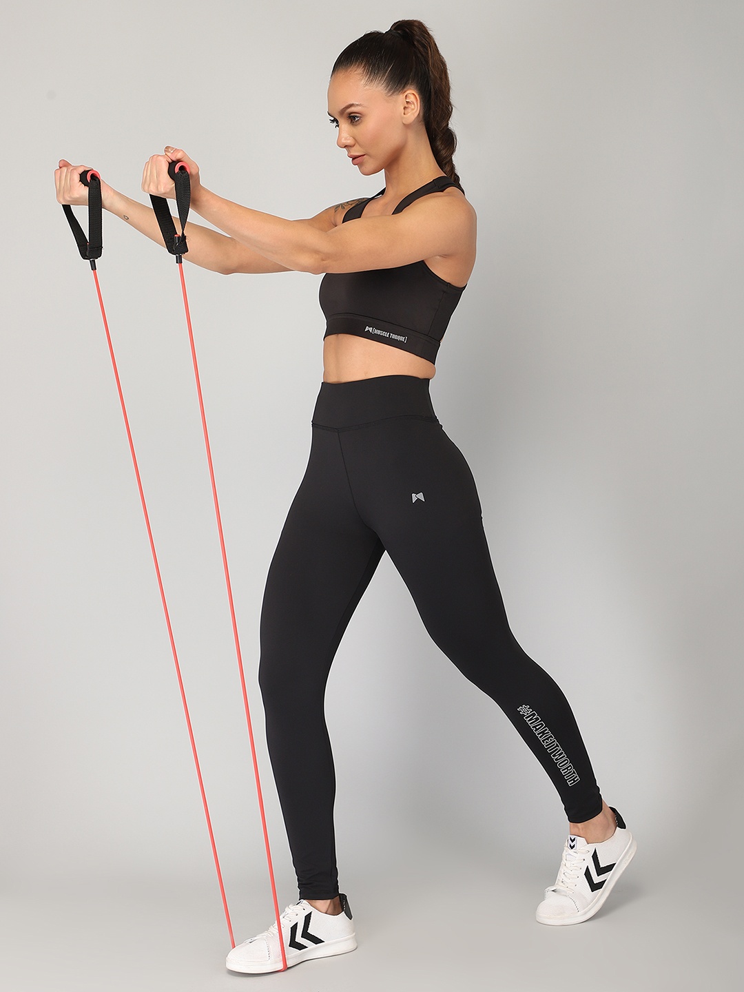 

MUSCLE TORQUE Women Black Solid Ankle-Length Tights