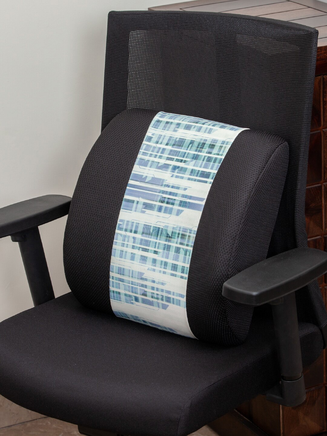 

The White Willow Black Memory Foam Therapedic Backrest Pillows