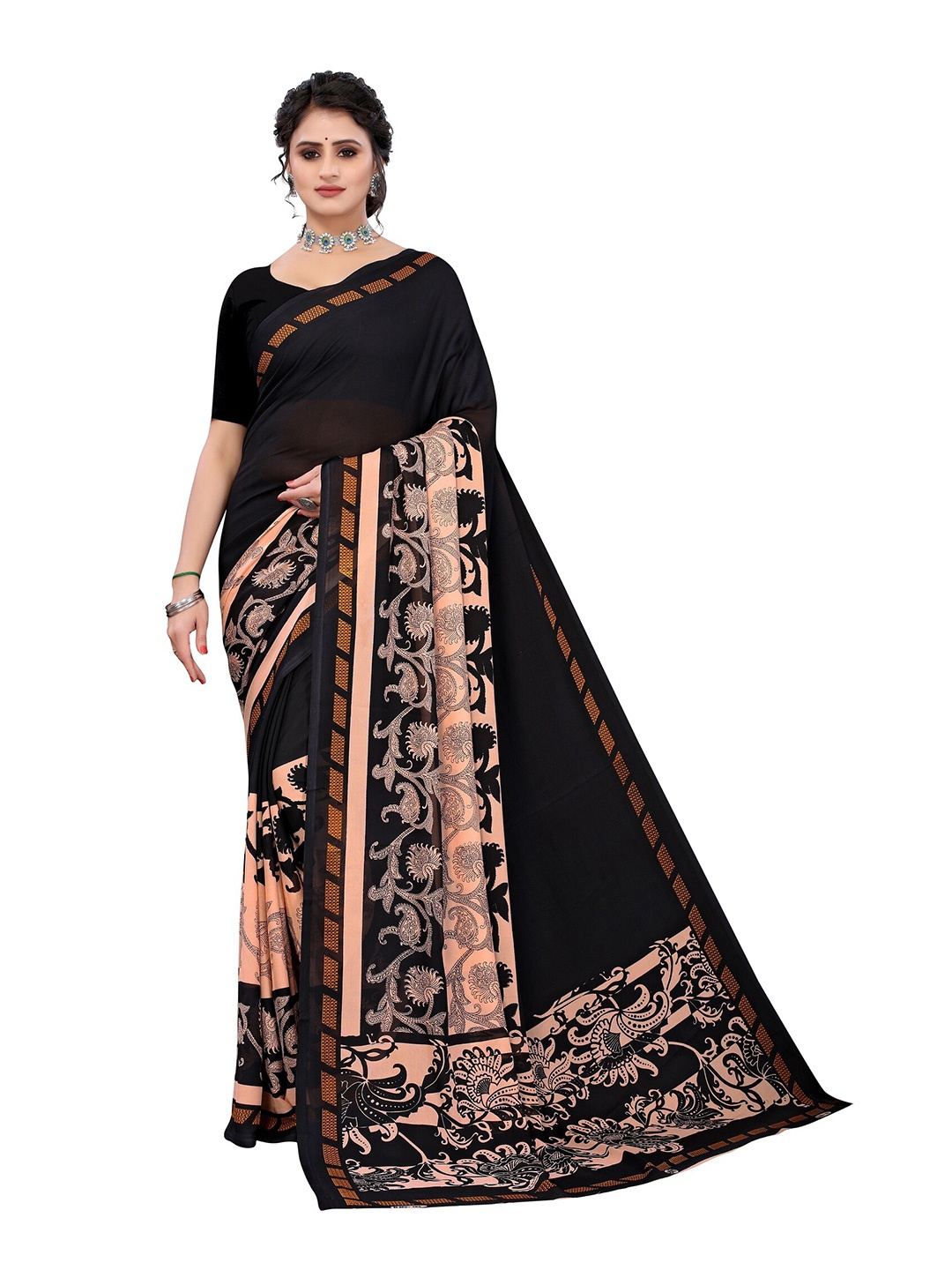 

Yashika Black & Peach-Coloured Printed Saree