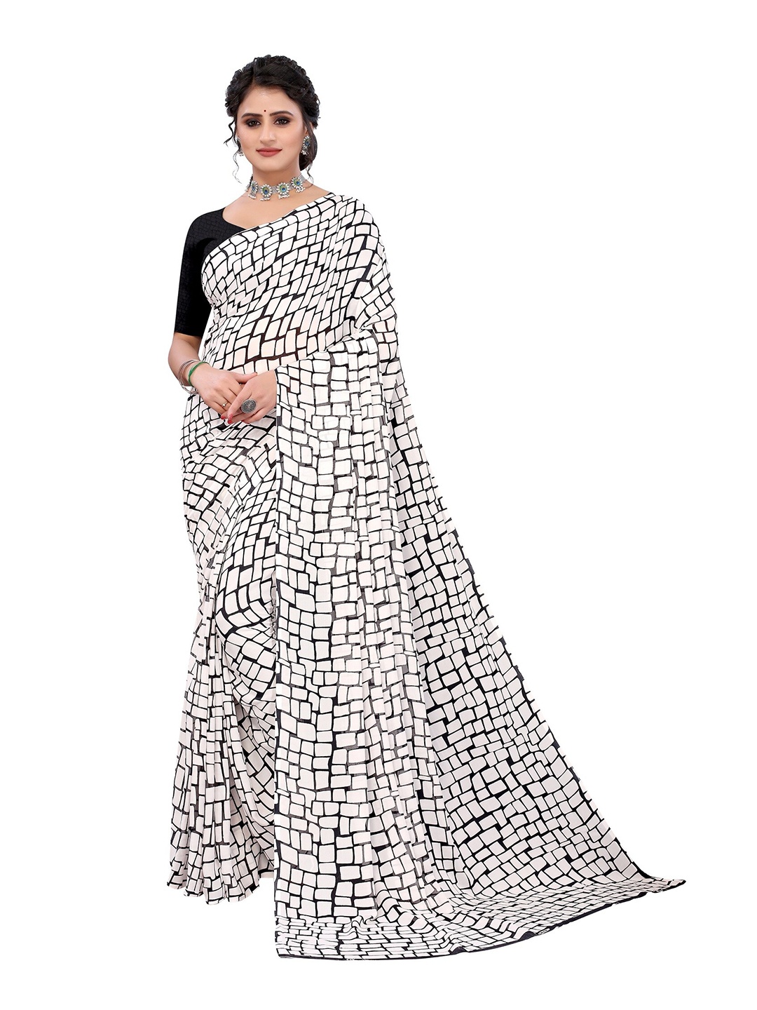 

Yashika Black & White Printed Saree