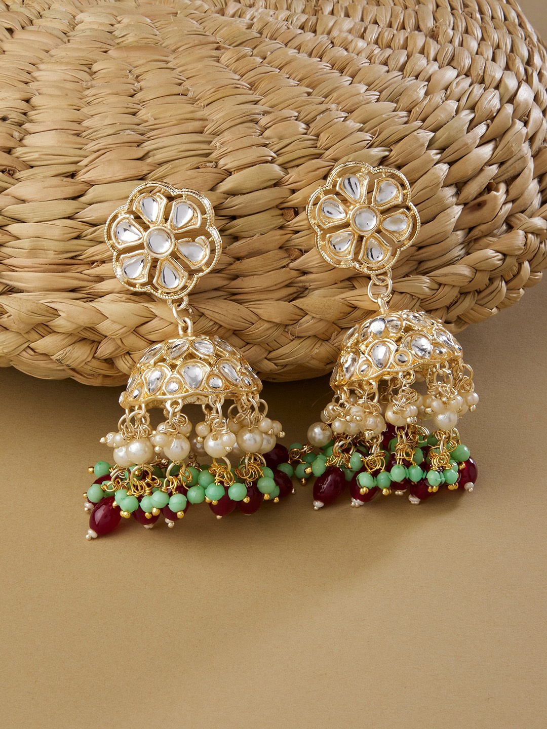 

Zaveri Pearls Green & Maroon Kundan Studded Jhumkas Earrings