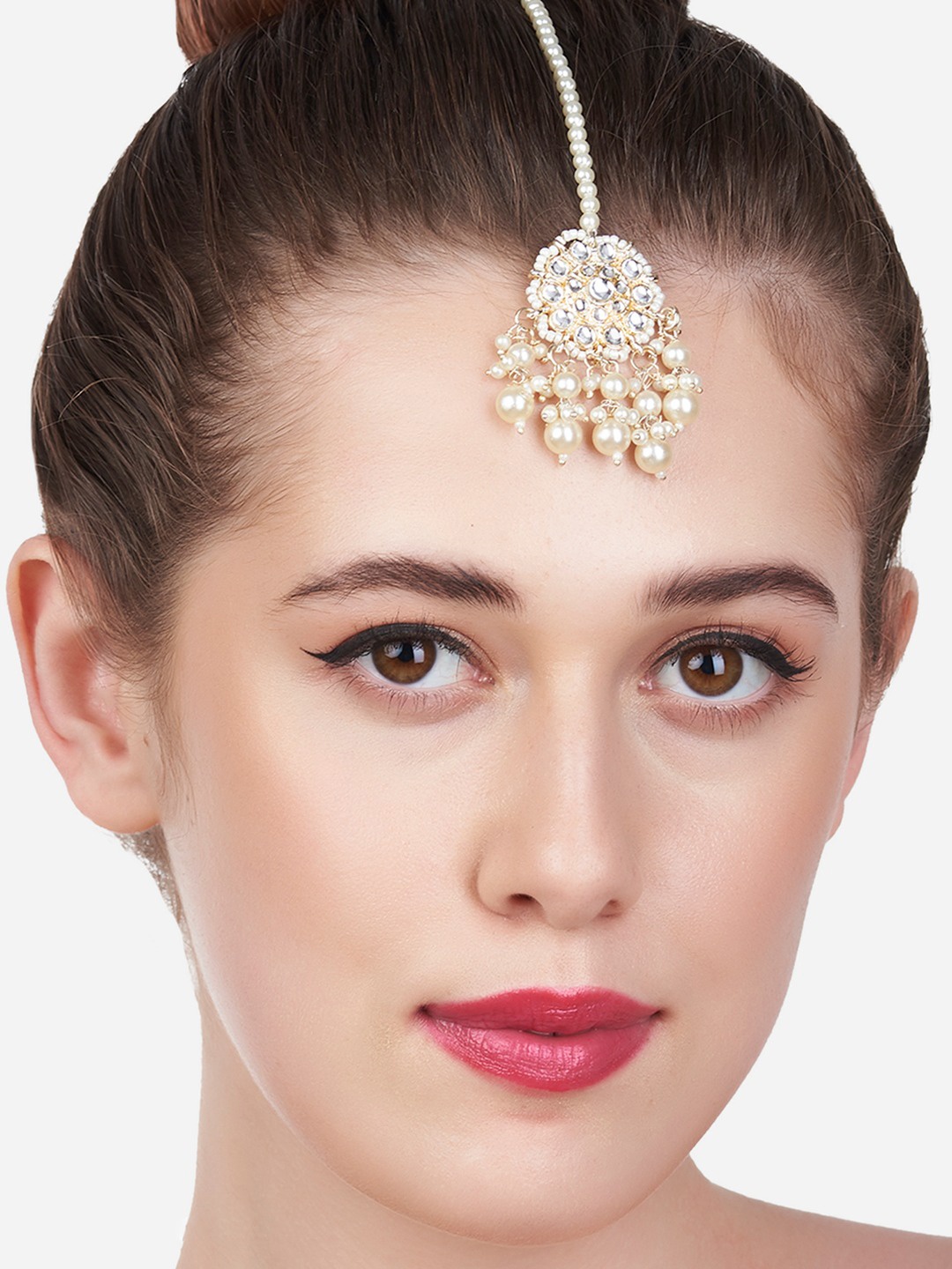 

Zaveri Pearls Gold-Plated White Stone-Studded & Pearl Beaded Maangtikka