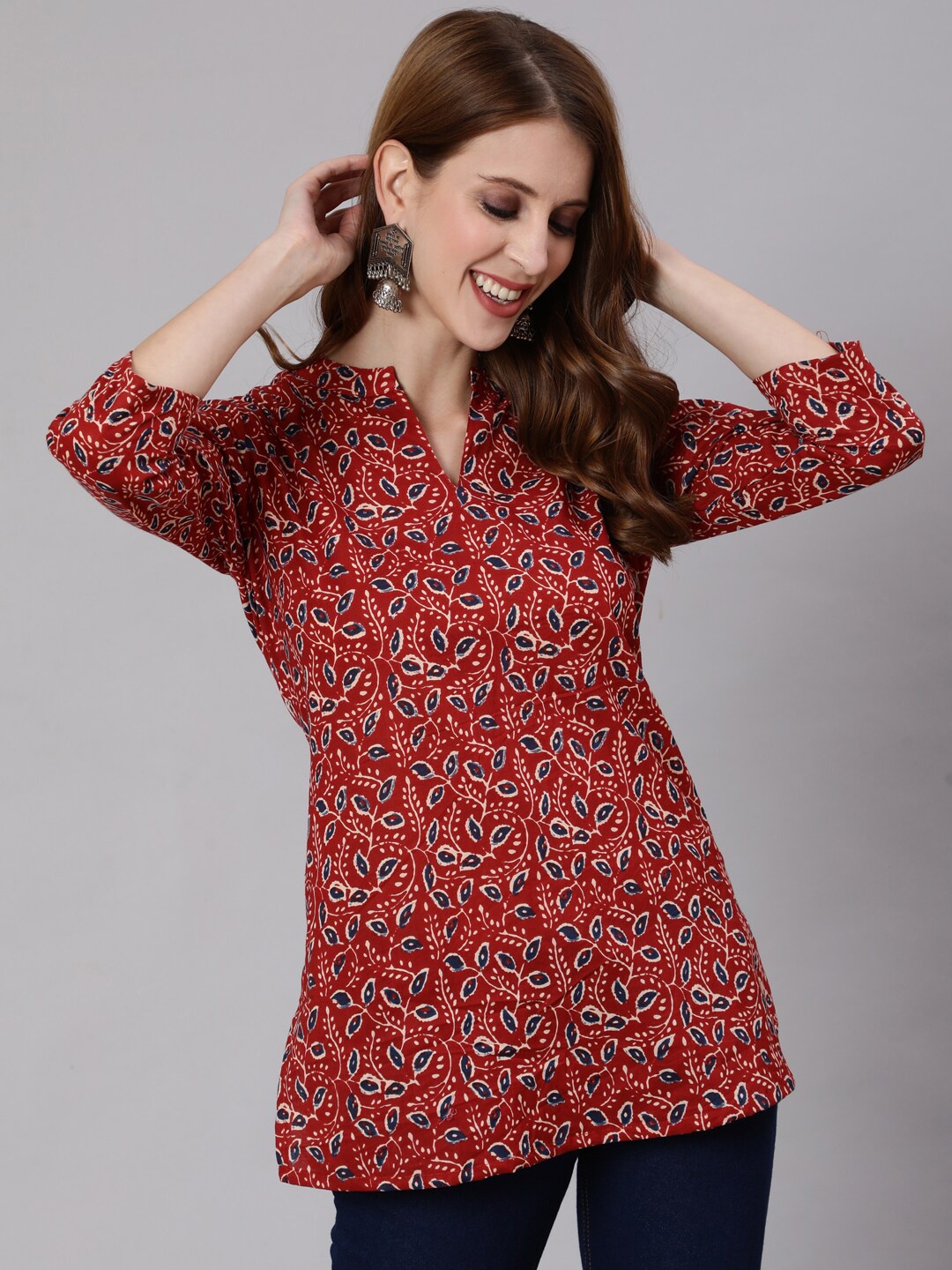 

antaran Women Red Ethnic Motifs Printed A-Line Mini Dress