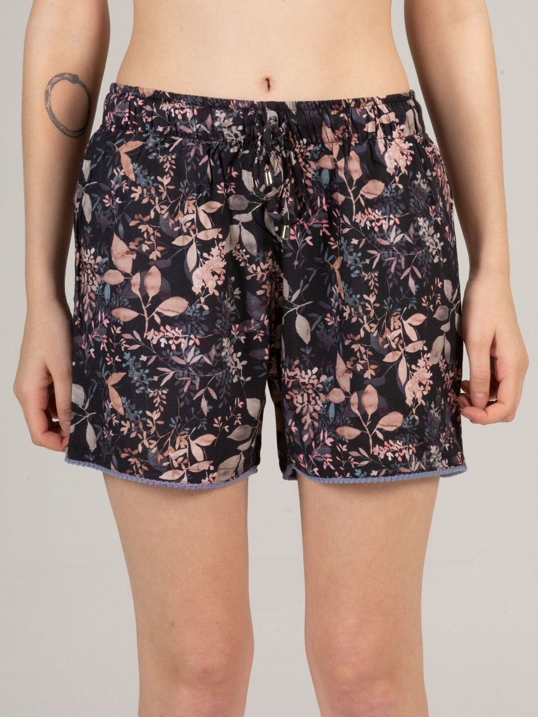 

evolove Women Grey & Blue Printed Lounge Shorts