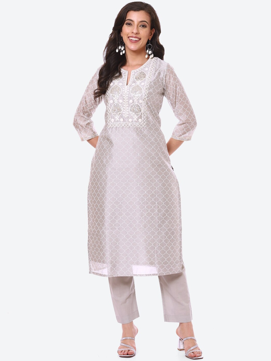 

Meena Bazaar Women Grey & White Printed Kurta with Trousers
