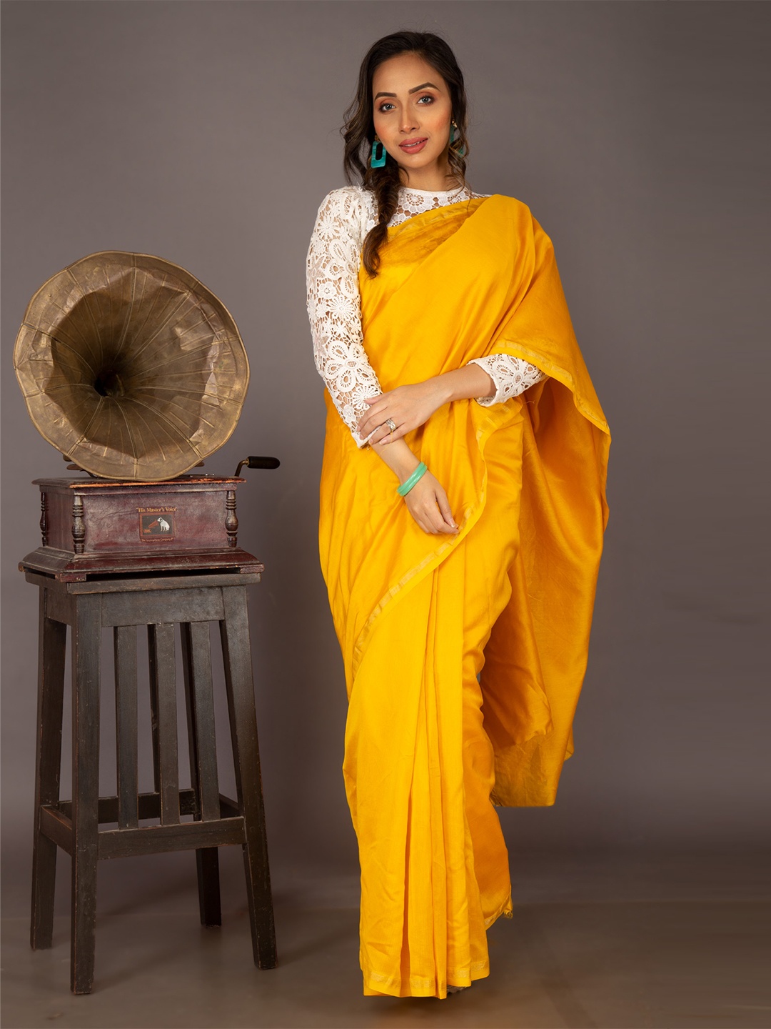 

Unnati Silks Yellow & Golden Zari Silk Cotton Chanderi Saree