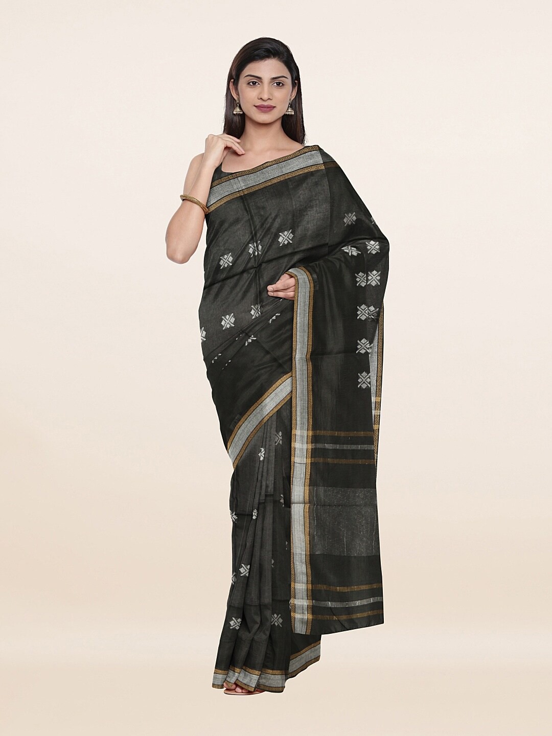

Pothys Black & Silver-Toned Woven Design Zari Jute Cotton Saree