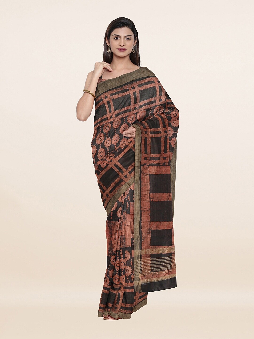 

Pothys Black & Brown Batik Printed Jute Cotton Saree