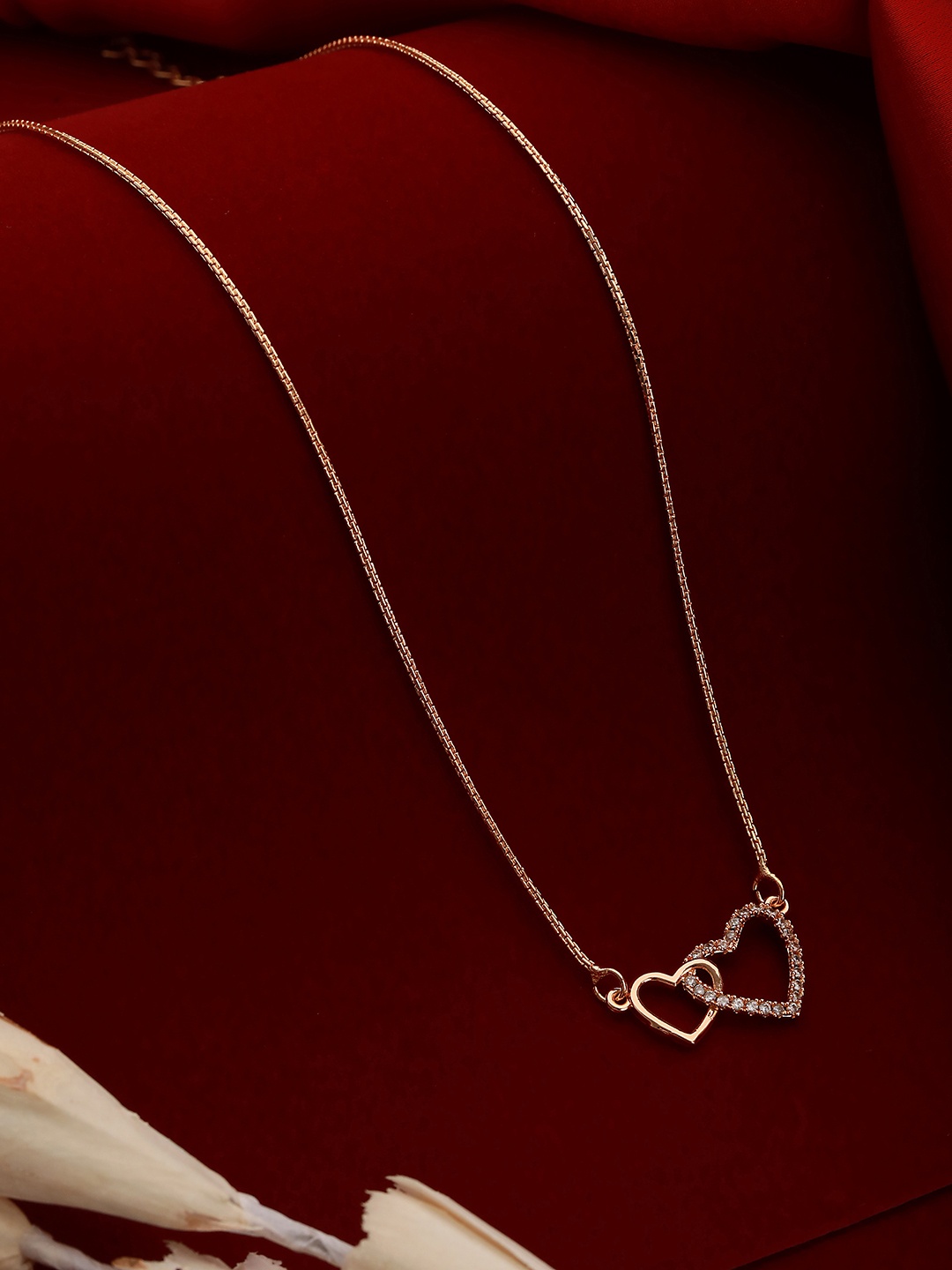 

Saraf RS Jewellery Rose Gold-Plated Minimal Heart Shaped Necklace