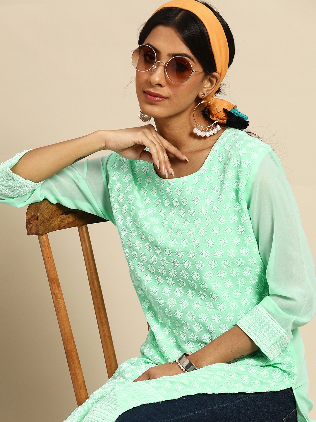 

Sangria Women Sea Green Ethnic Motifs Embroidered Chikankari Georgette Kurta
