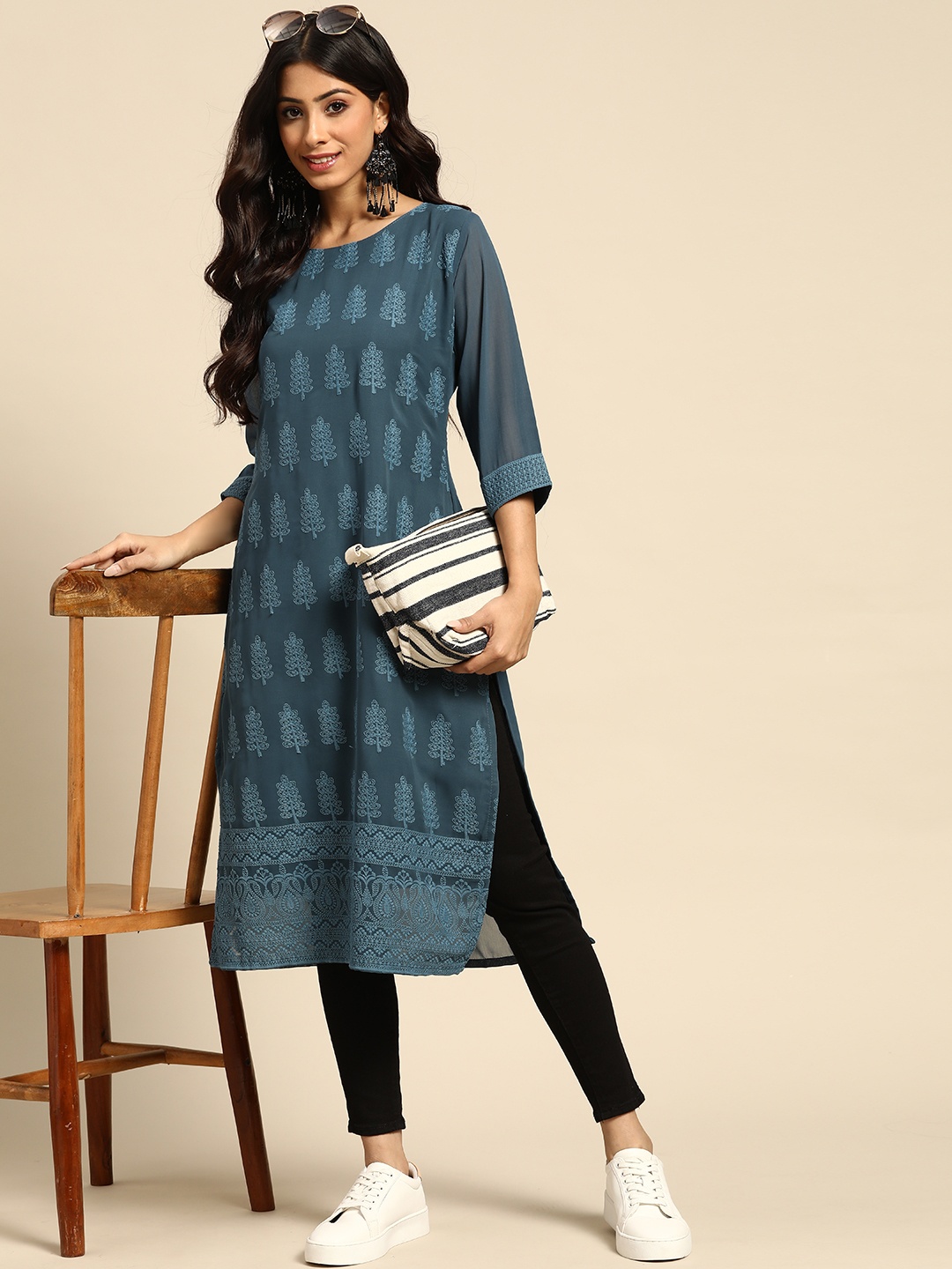 

Sangria Women Blue Ethnic Motifs Embroidered Chikankari Georgette Kurta