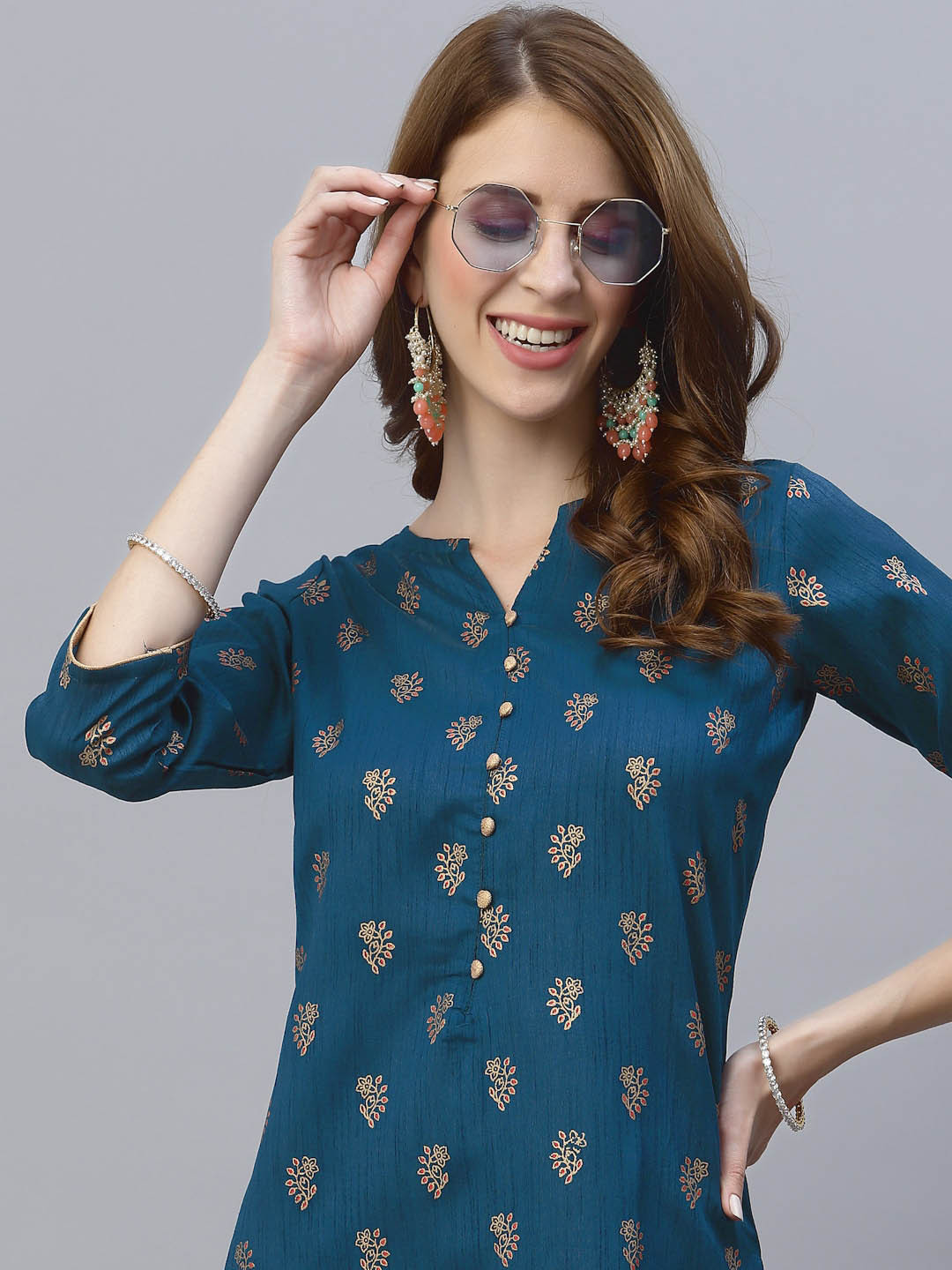 

KALINI Women Teal & Gold-Toned Ethnic Motifs Printed Indigo Kurta