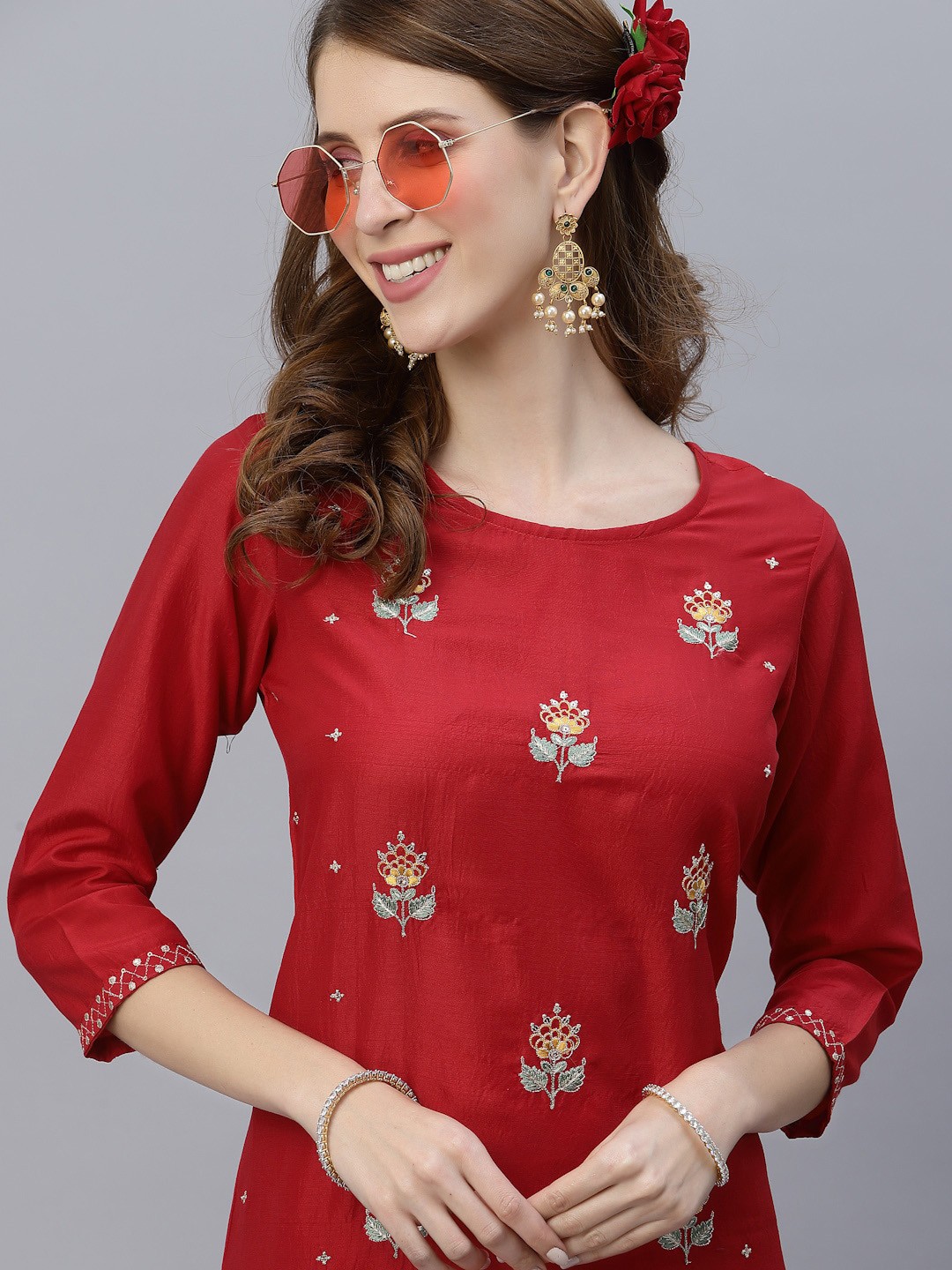

KALINI Women Red & Green Floral Embroidered Thread Work Kurta