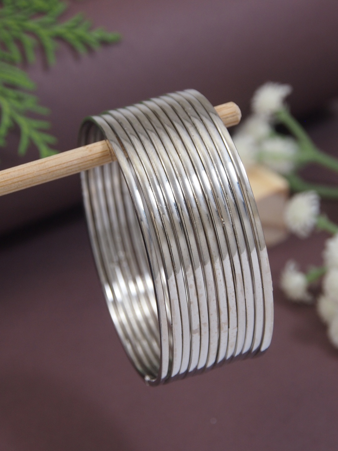 

I Jewels Set of 12 Plain Silver Plated Bangles