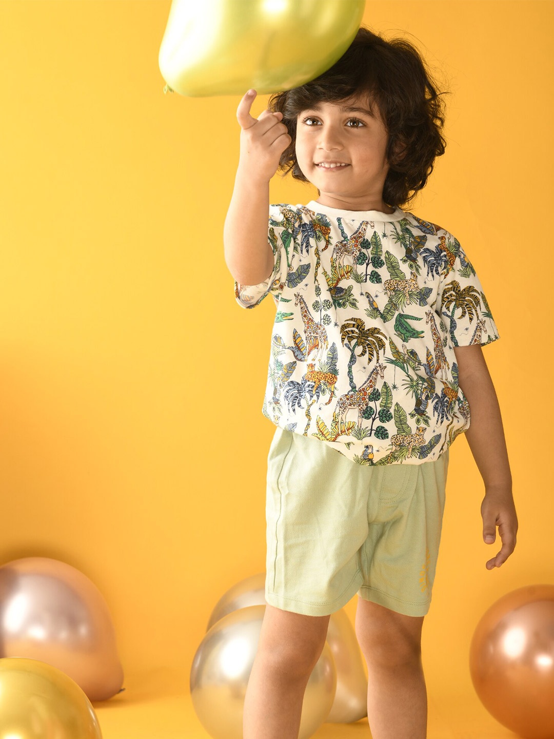 

Anthrilo Boys White & Green Printed Pure Cotton T-shirt with Shorts