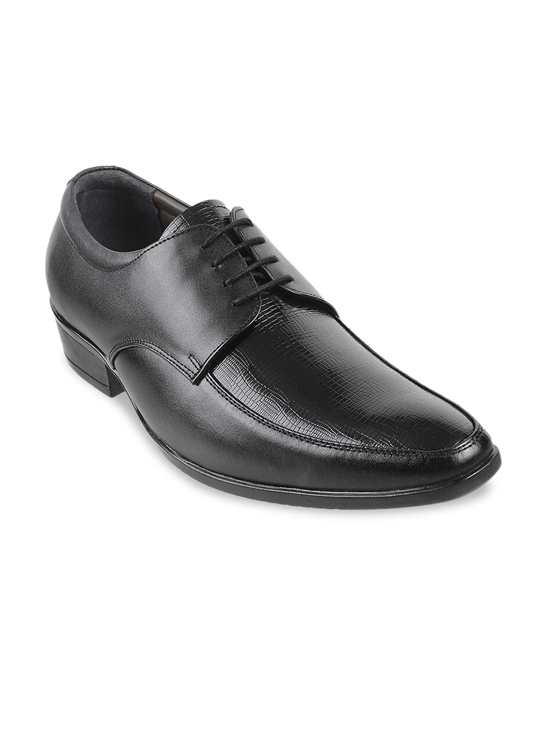 

Mochi Men Black Solid Leather Formal Derbys