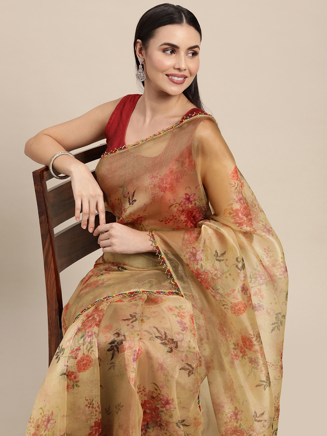 

VASTRANAND Cream-Coloured & Red Floral Sequinned Organza Saree