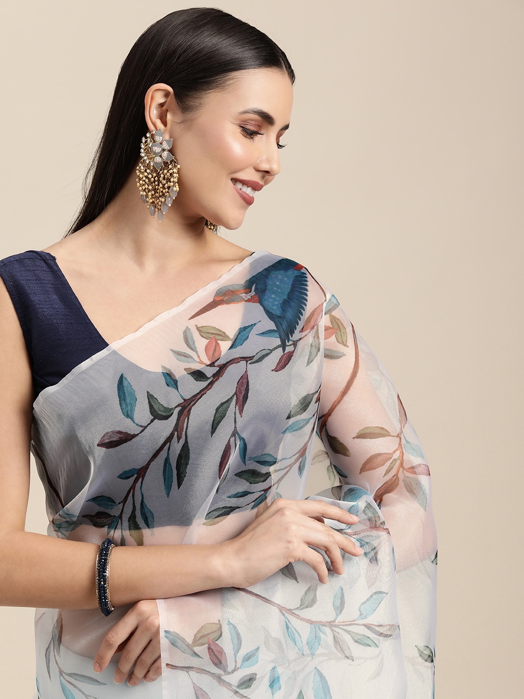 

VASTRANAND White & Blue Floral Print Organza Saree
