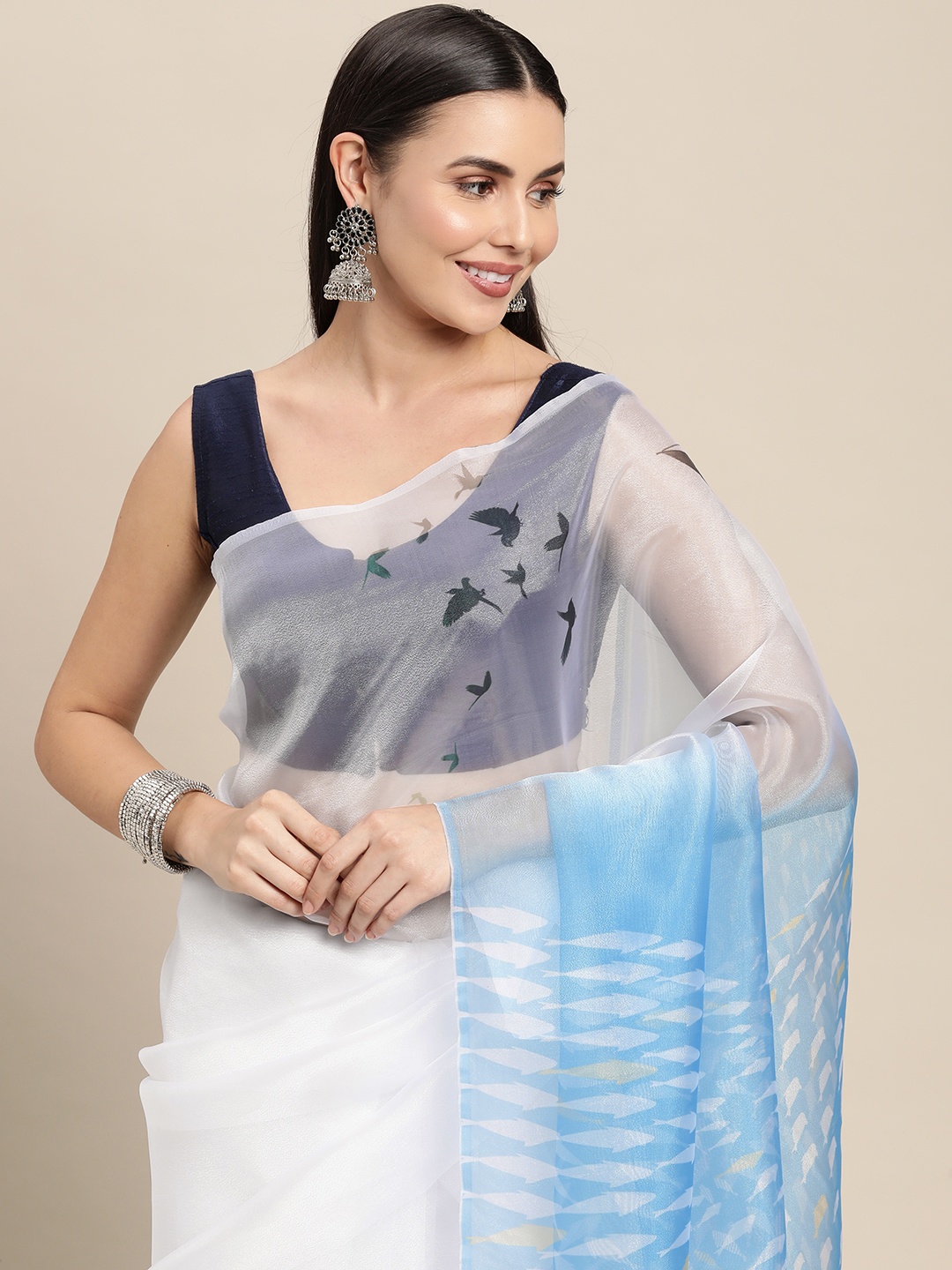 

VASTRANAND White & Blue Printed Organza Saree