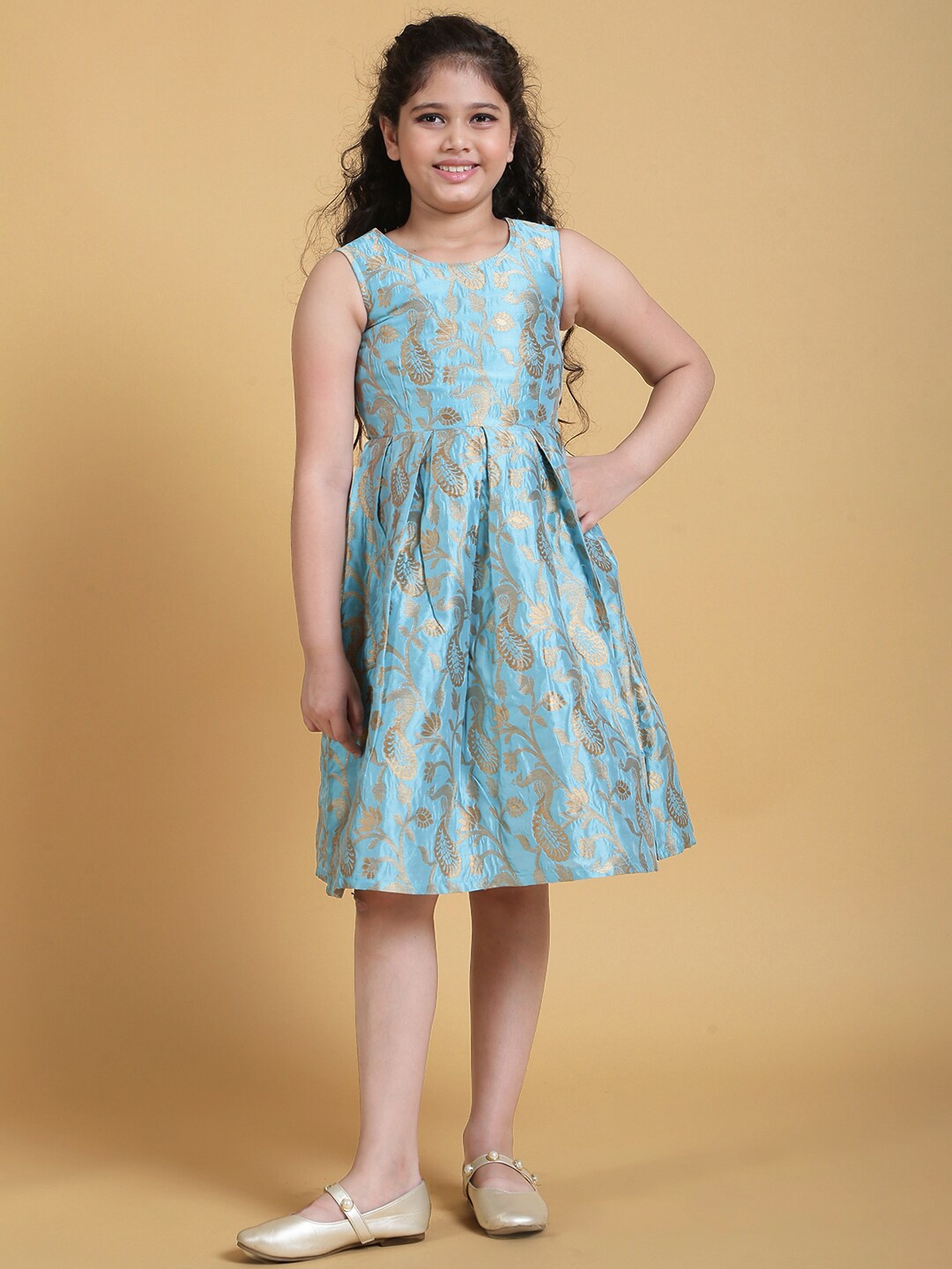 

titliyan Girls Blue & Gold Brocade Woven Design Short Pleated Dress