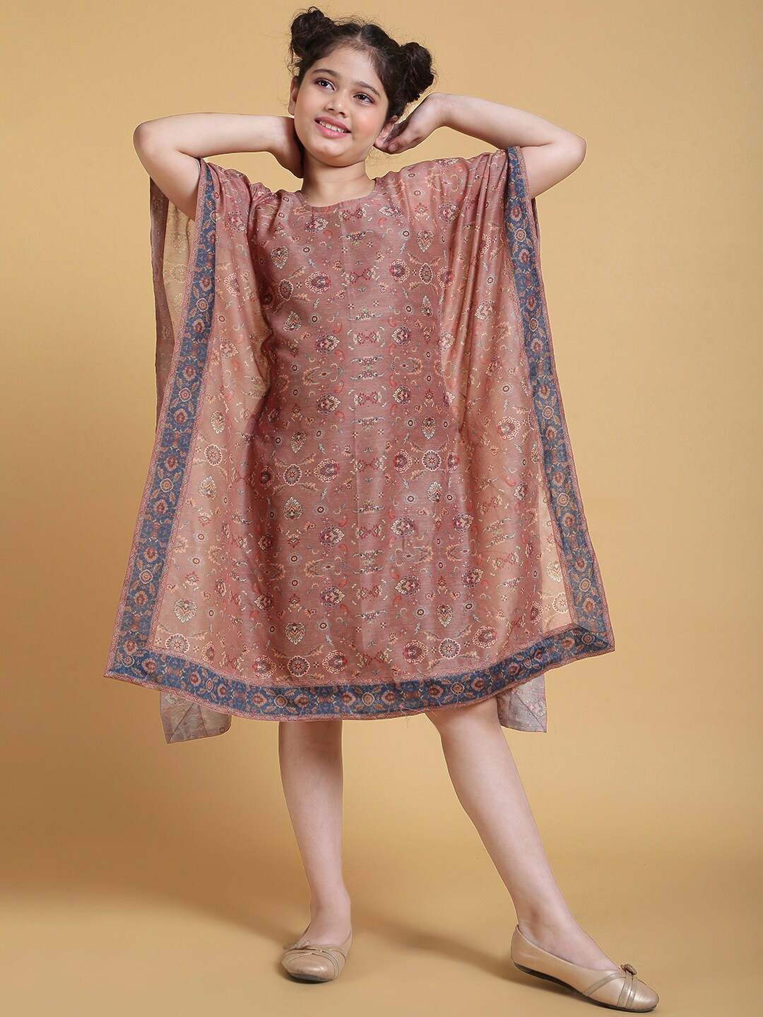 

titliyan Girls Brown Printed Silk Kaftan Dress