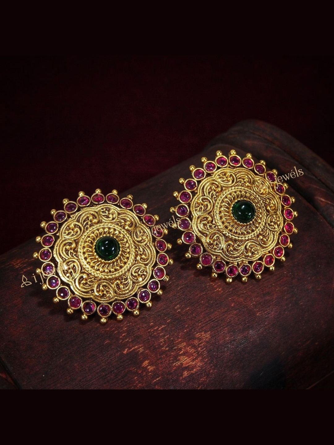 

I Jewels Gold-Toned & Magenta Handcrafted Gold Plated Studs