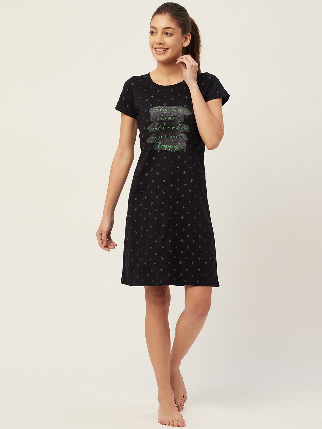 

BROOWL Women Black & Green Printed Pure Cotton Nightdress