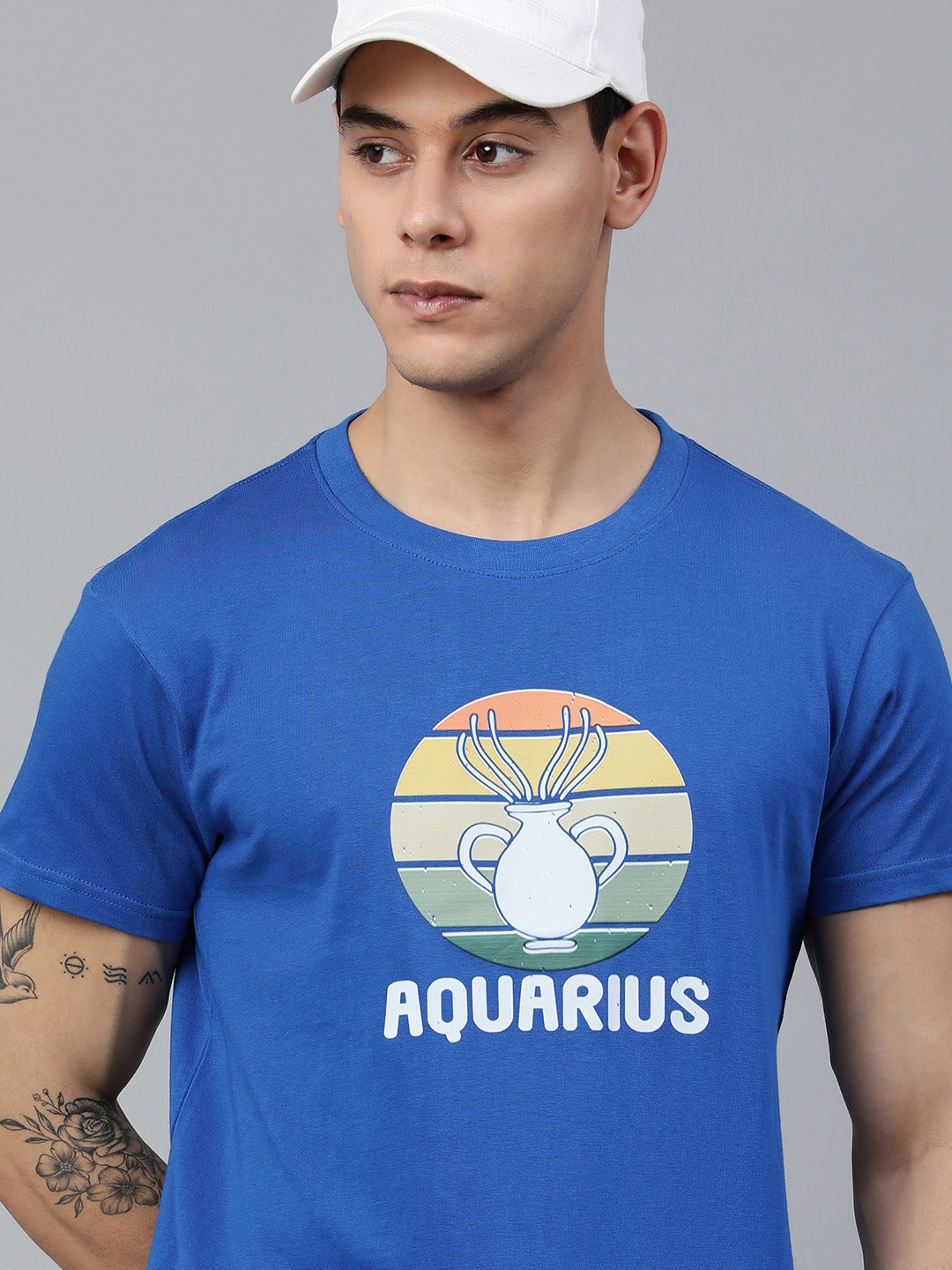 

Jolie robe Men Blue & White Printed Pure Cotton T-shirt