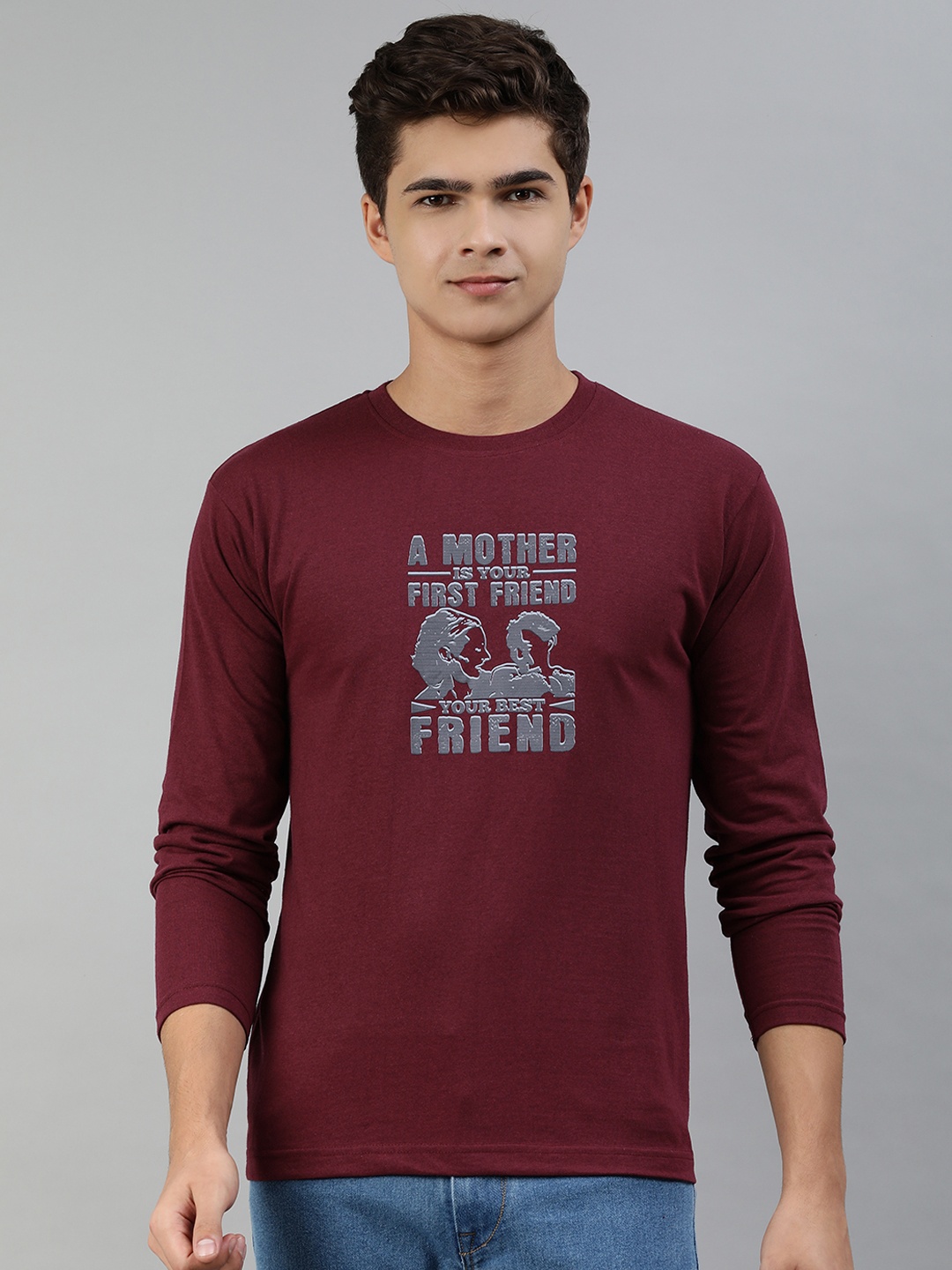 

Jolie robe Men Maroon & Grey Typography Printed Pure Cotton T-shirt