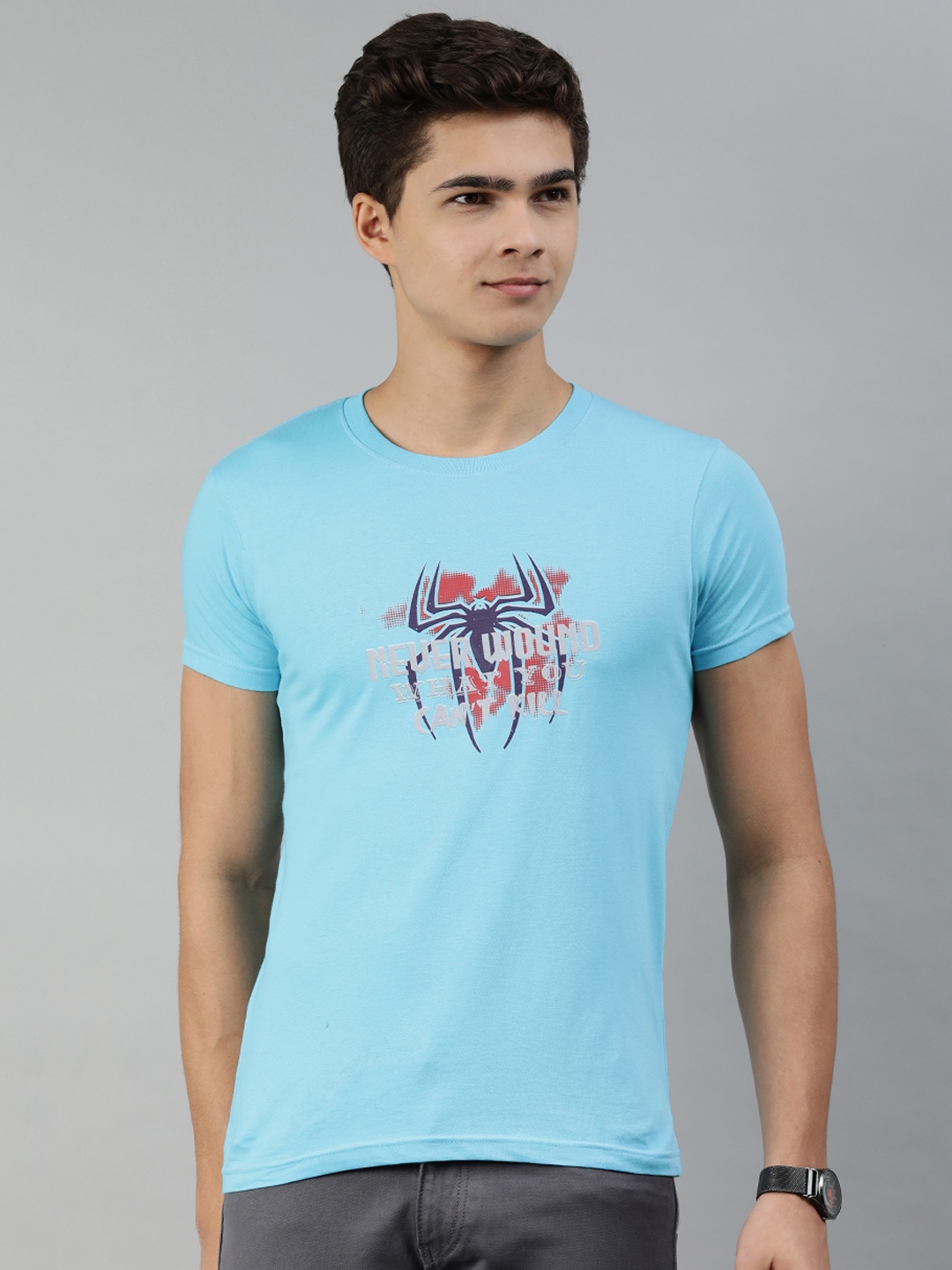 

Jolie robe Men Blue & Grey Printed Pure Cotton T-shirt