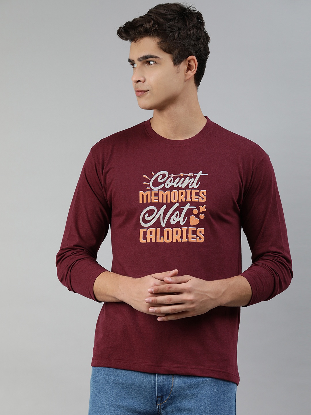 

Jolie robe Men Maroon & Mustard Yellow Typography Printed Cotton T-shirt