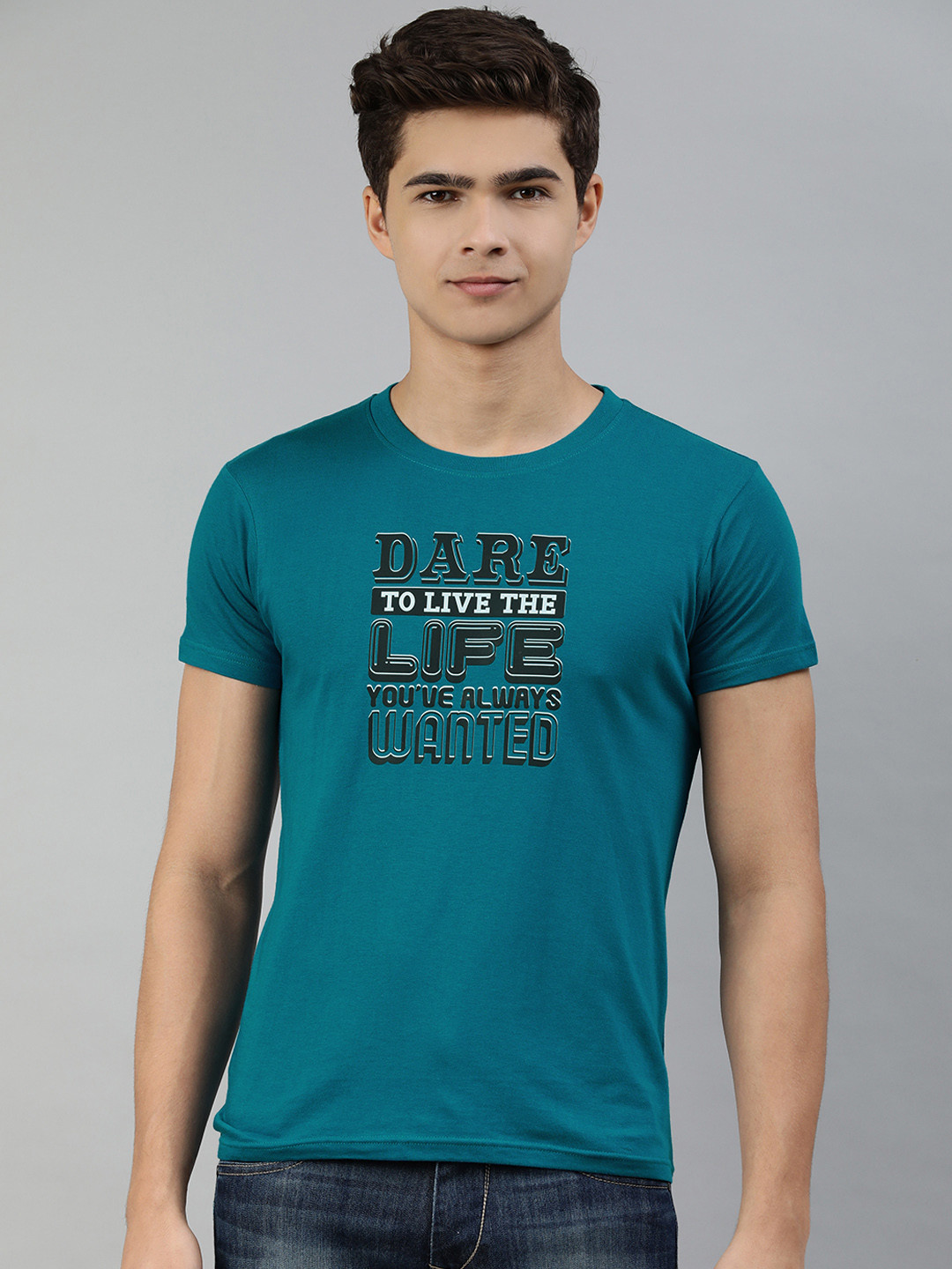 

Jolie robe Men Teal & Black Typography Printed T-shirt