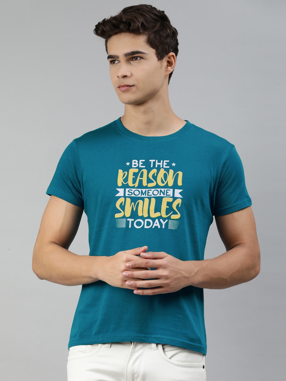

Jolie robe Men Blue Typography Printed T-shirt