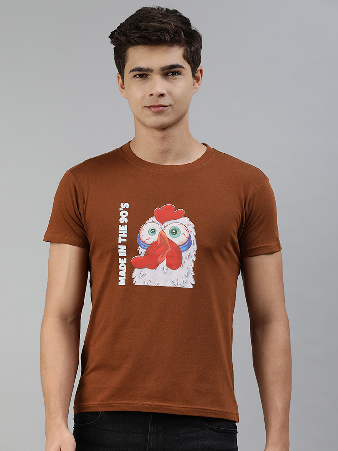 

Jolie robe Men Brown & White Printed T-shirt