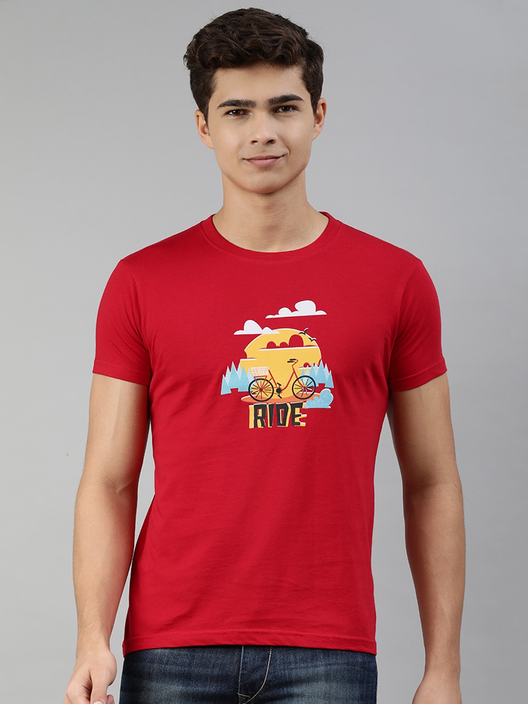 

Jolie robe Men Red & Yellow Printed Pure Cotton T-shirt