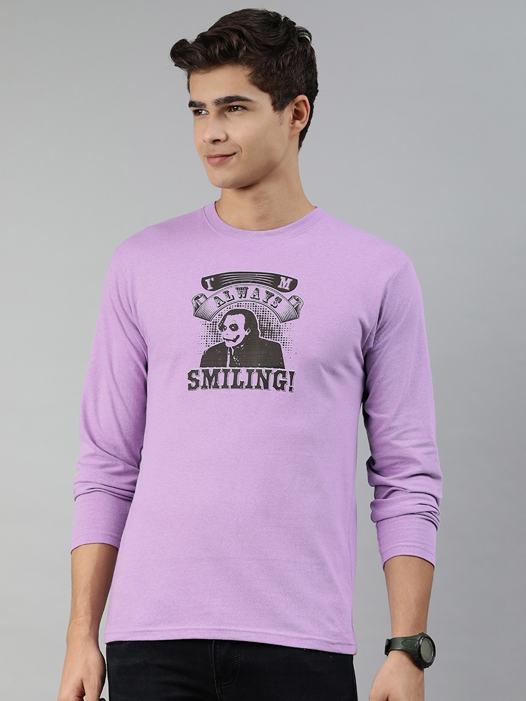 

Jolie robe Men Lavender & Black Printed Pure Cotton T-shirt