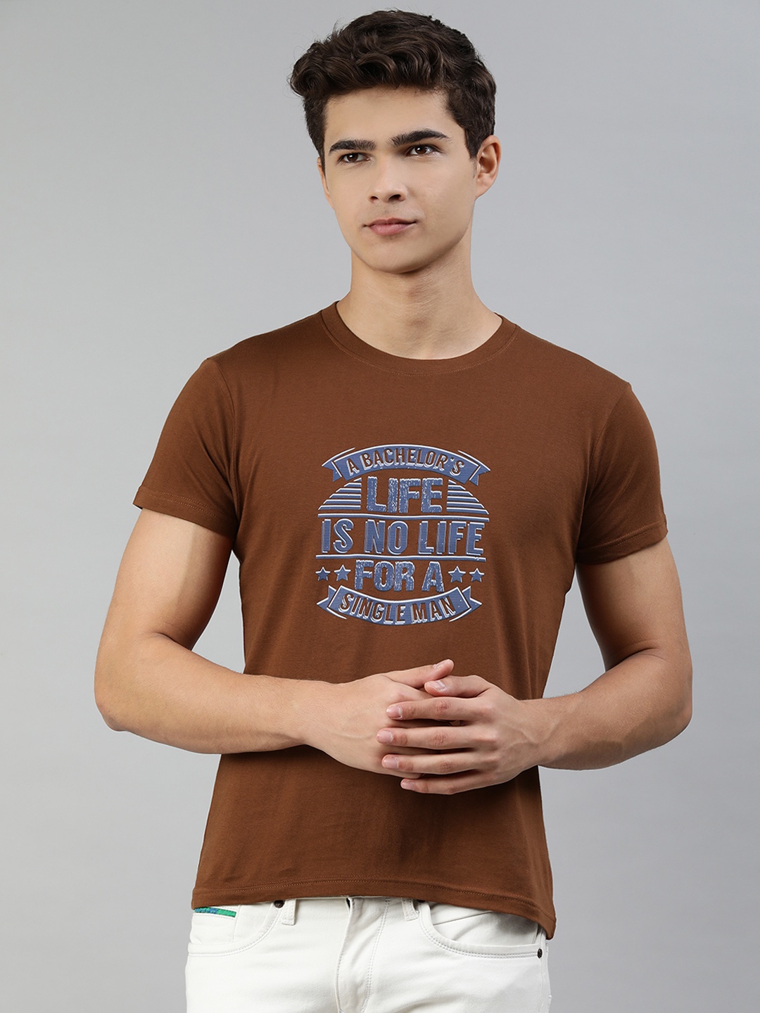 Jolie robe Men Brown Typography Printed T-shirt