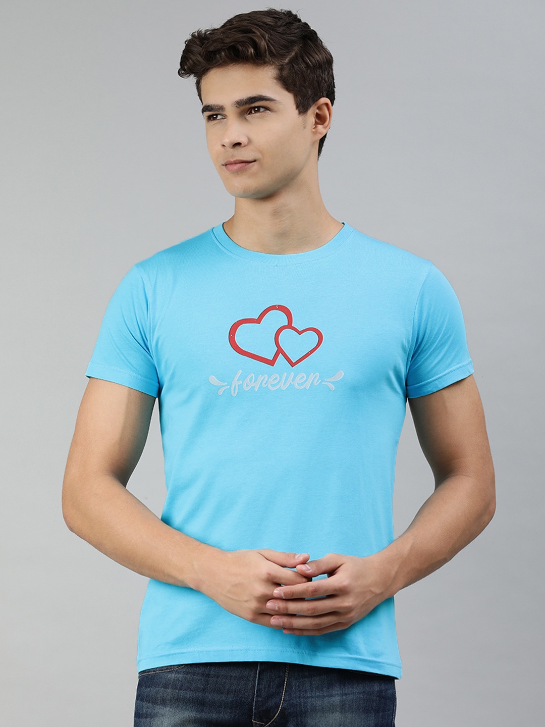 

Jolie robe Men Blue & Red Typography Printed Pure Cotton T-shirt