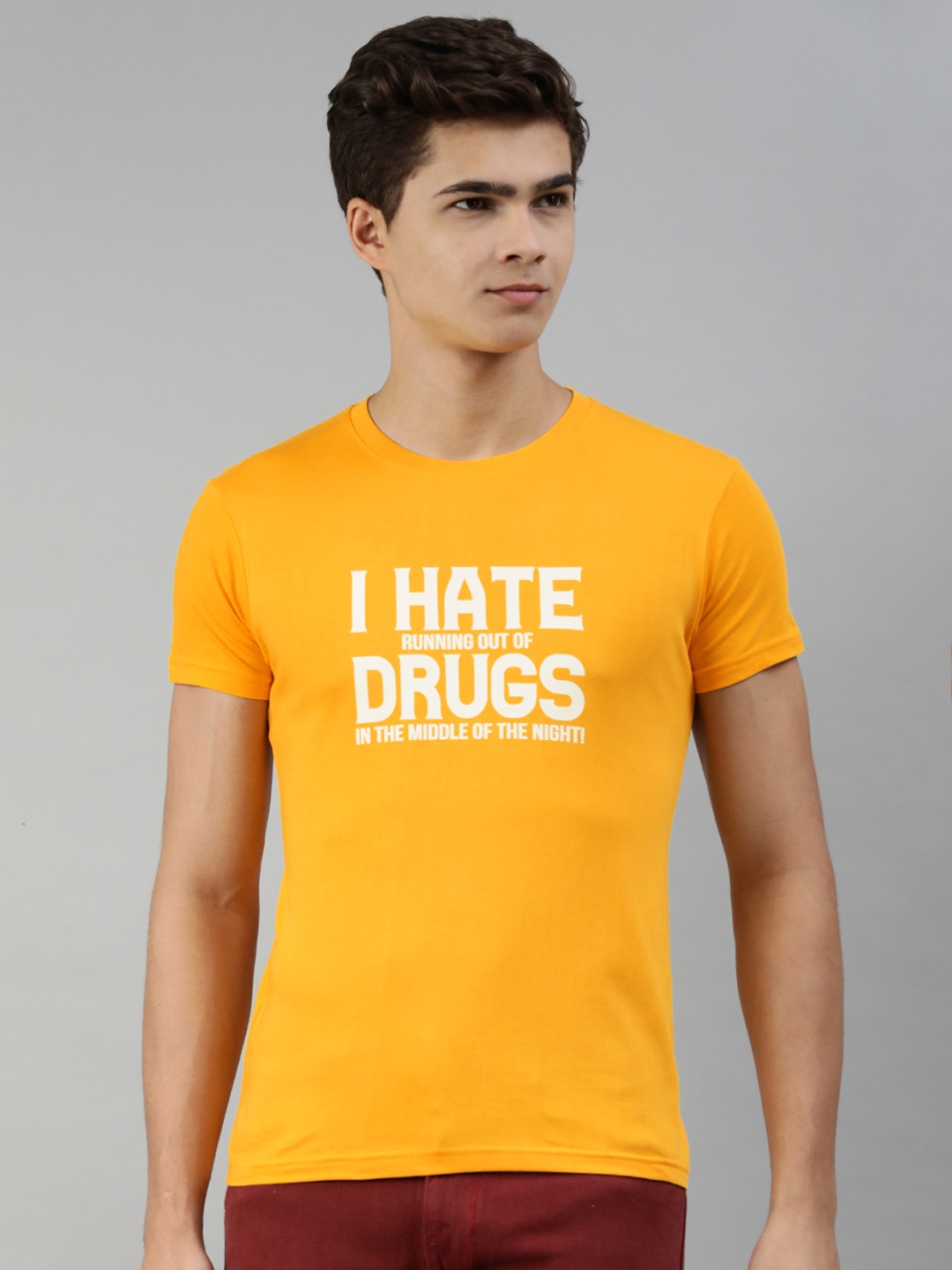 

Jolie robe Men Mustard Yellow & White Typography Printed Pure Cotton T-shirt