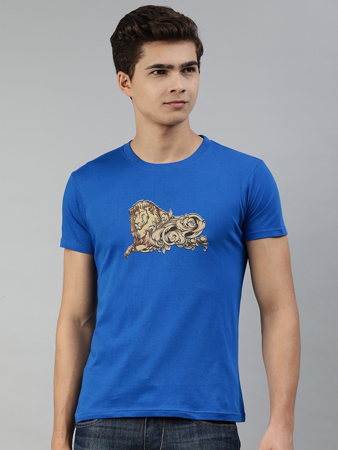 

Jolie robe Men Blue & Beige Printed Pure Cotton T-shirt