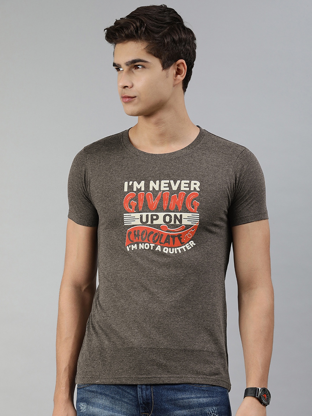 

Jolie robe Men Charcoal Typography Printed T-shirt